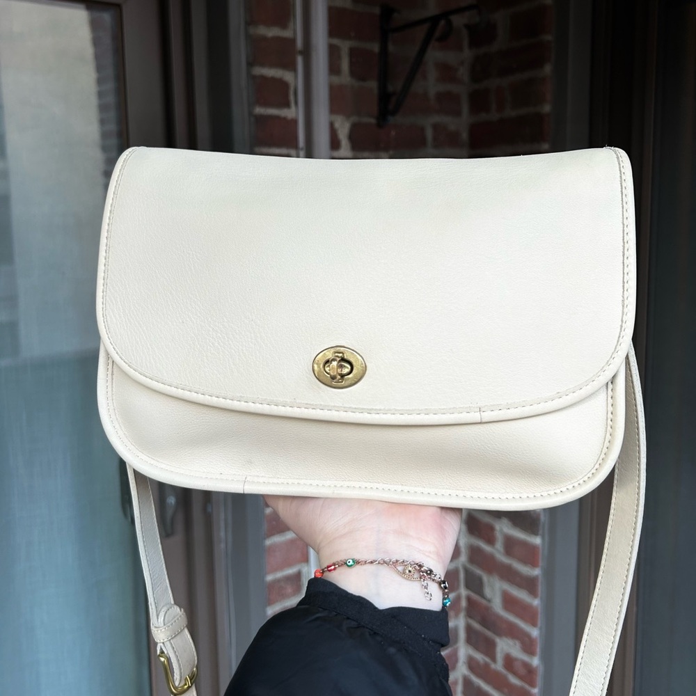 Vintage coach 9790 city bag crossbody cream white bone leather winter spring y2k